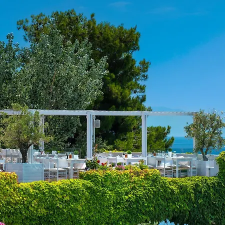 Skiathos Palace Szálloda 4*