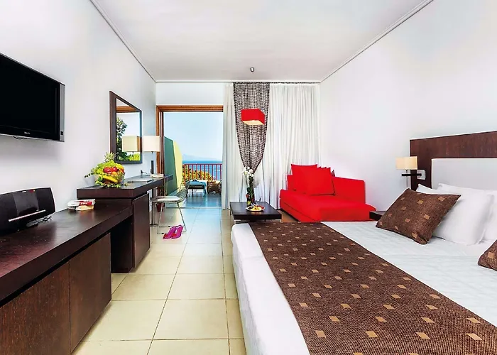 Skiathos Palace Hotel 4*