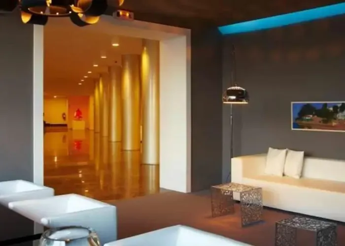 Otel Skiathos Palace