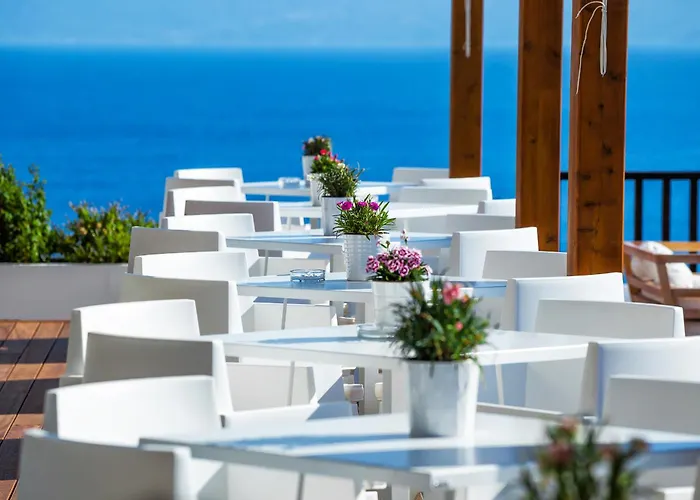 Skiathos Palace Otel 4*